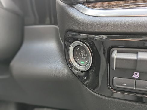 New 2026 GMC Sierra 1500 Elevation image 24