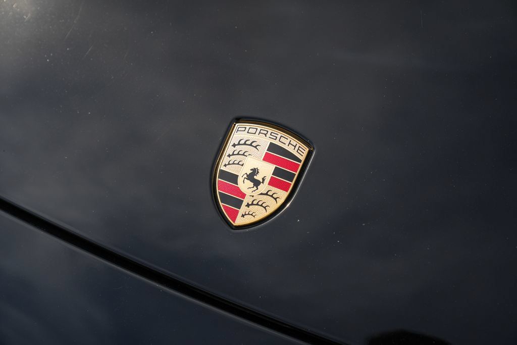 Certified 2018 Porsche Panamera Turbo AWD/4WD image 7