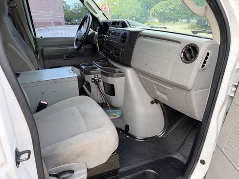Used 2013 Ford E-250 and Econoline 250 w/ PWR Group RWD image 17
