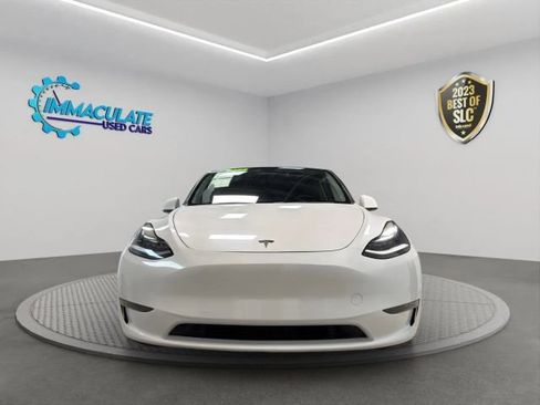 Used 2022 Tesla Model Y Long Range image 8