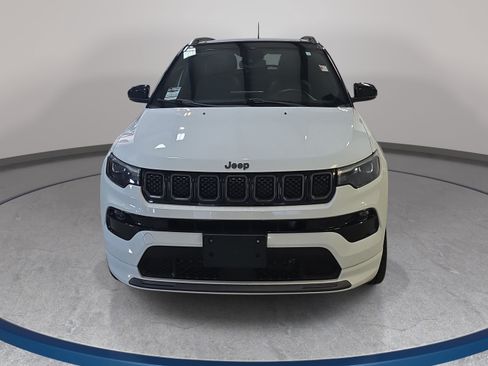 Used 2023 Jeep Compass High Altitude AWD/4WD image 3