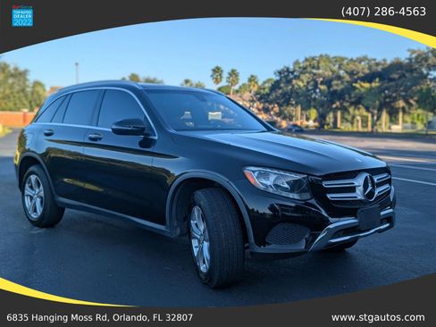 Used 2017 Mercedes-Benz GLC 300 4MATIC image 7
