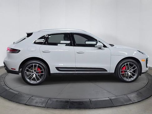 Certified 2023 Porsche Macan S AWD/4WD image 8