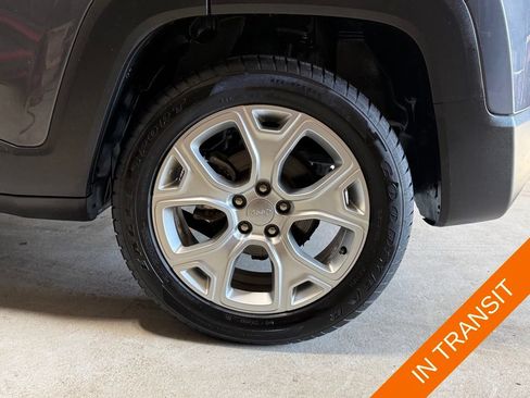 Certified 2022 Jeep Renegade Limited AWD/4WD image 33