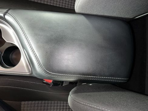 Used 2023 Dodge Challenger R/T w/ Blacktop Package image 22