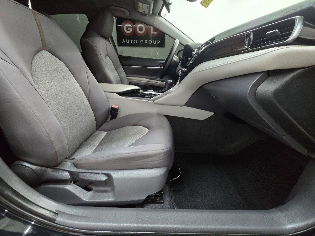 Used 2020 Toyota Camry LE FWD image 20