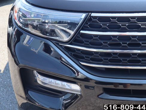 Used 2023 Ford Explorer XLT w/ Equipment Group 202A AWD/4WD image 11