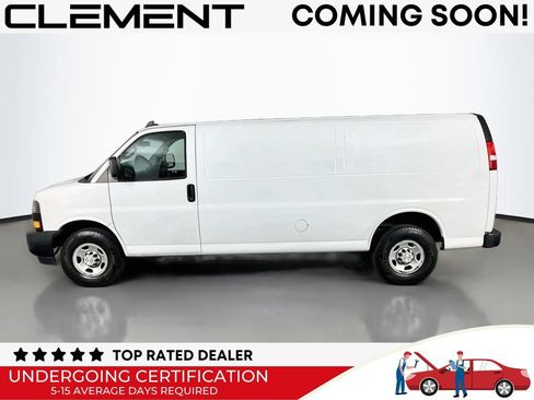Used 2022 Chevrolet Express 2500 Extended w/ Driver Convenience Package RWD image 4