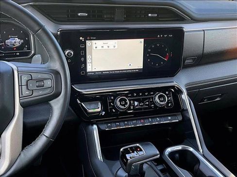 Used 2024 GMC Sierra 1500 Denali w/ Technology Package AWD/4WD image 8