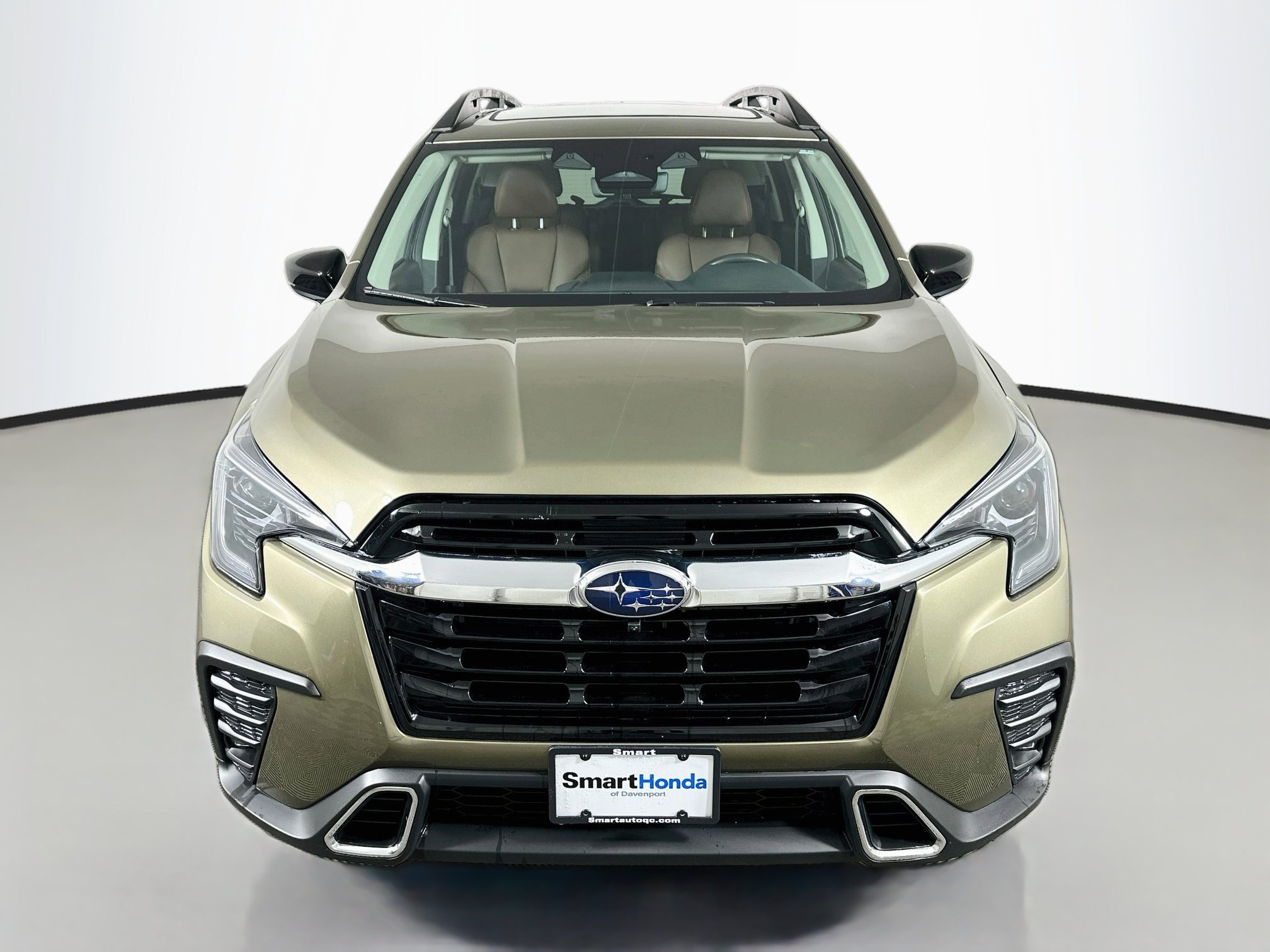 Used 2024 Subaru Ascent Touring AWD/4WD image 2