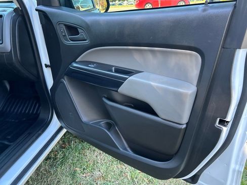 Used 2022 Chevrolet Colorado W/T w/ WT Convenience Package image 23