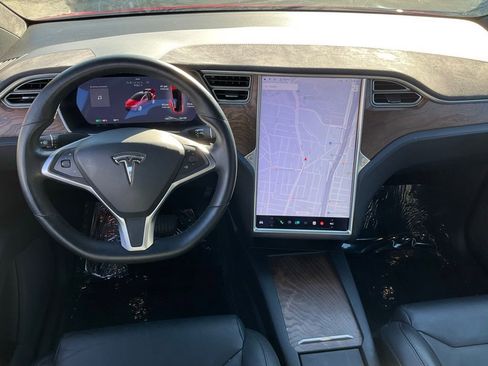 Used 2017 Tesla Model X 75D image 41