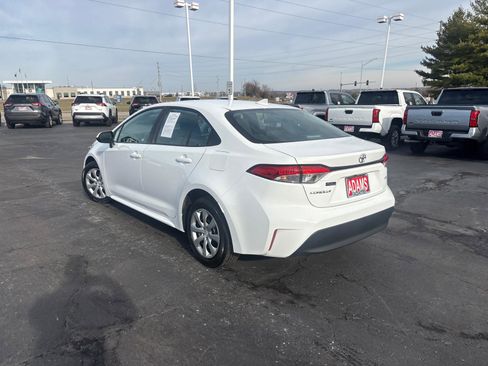 Used 2023 Toyota Corolla LE image 6