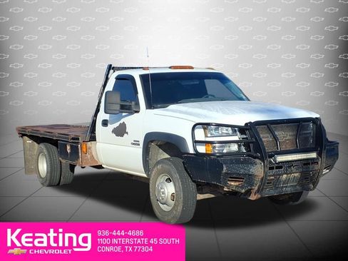 Used 2007 Chevrolet Silverado 3500 W/T w/ Heavy-Duty Power Package image 3
