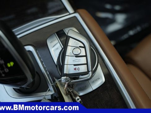 Used 2020 BMW 750i xDrive w/ Cold Weather Package AWD/4WD image 72