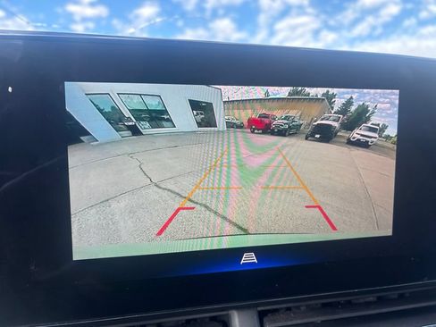 Used 2025 Chevrolet Trax ACTIV w/ Driver Confidence Package FWD image 19