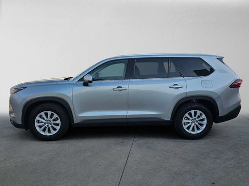 Certified 2026 Toyota Grand Highlander FWD image 6
