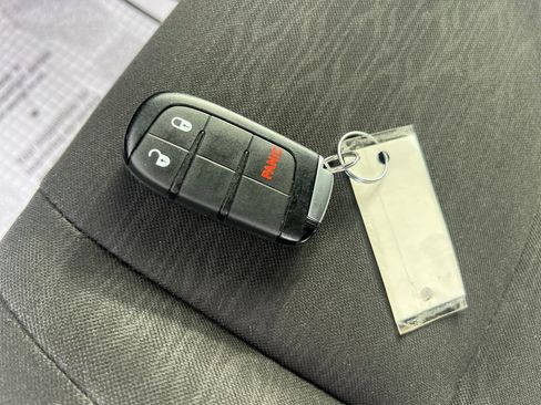 Used 2022 Dodge Durango SXT w/ Blacktop Package image 28