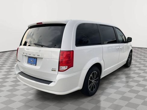 Used 2019 Dodge Grand Caravan GT FWD image 13