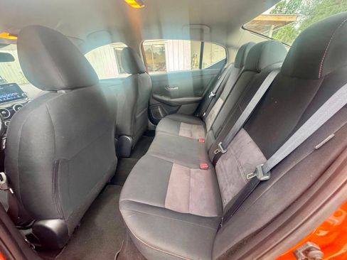 Used 2025 Nissan Sentra SR FWD image 13