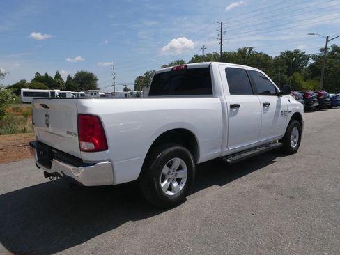 Used 2019 RAM 1500 Classic SLT AWD/4WD image 5