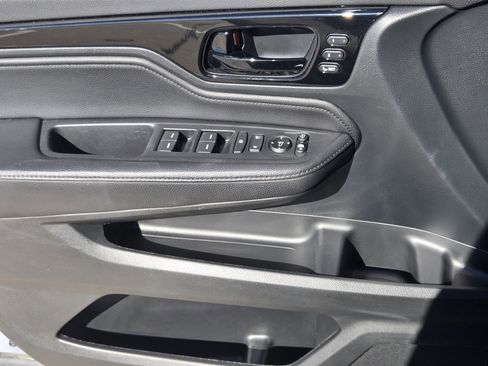 Used 2023 Honda Odyssey Elite image 22