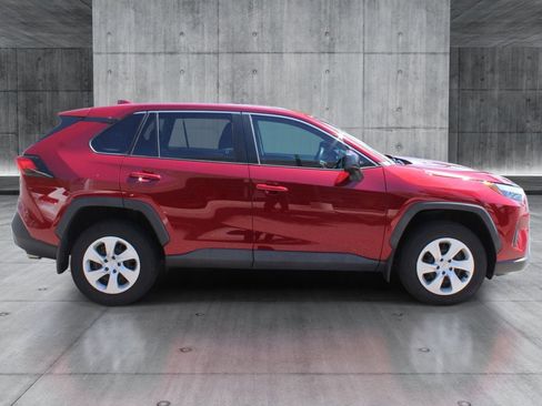 Used 2024 Toyota RAV4 LE AWD/4WD image 6