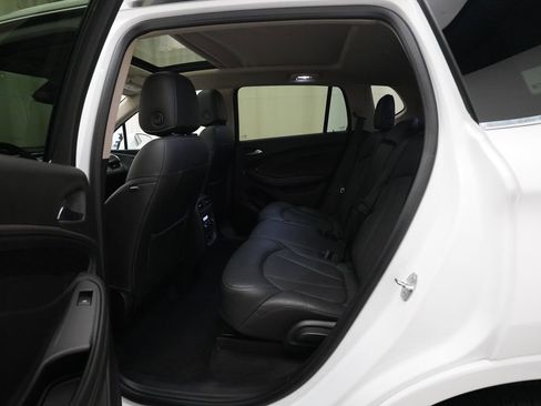 Used 2017 Buick Envision Essence FWD image 16