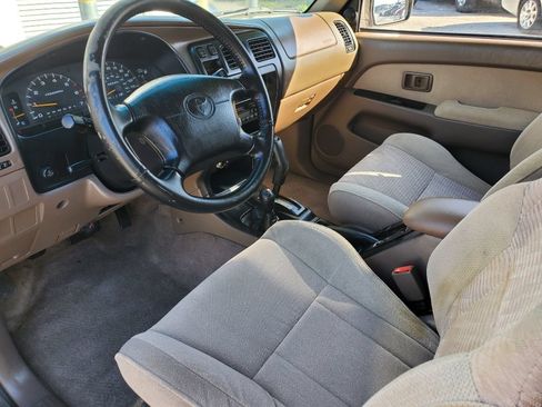 Used 1998 Toyota 4Runner SR5 AWD/4WD image 15
