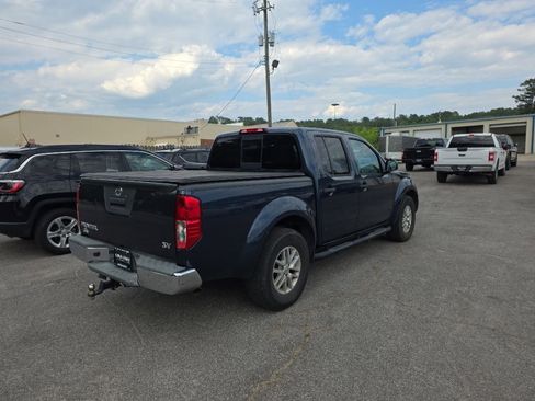Used 2019 Nissan Frontier SV RWD image 3