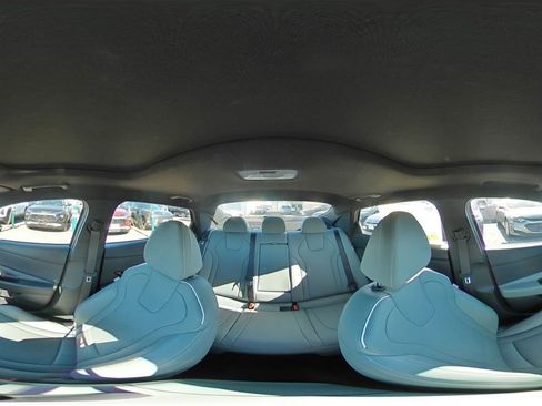 Used 2025 Hyundai Elantra Limited image 42