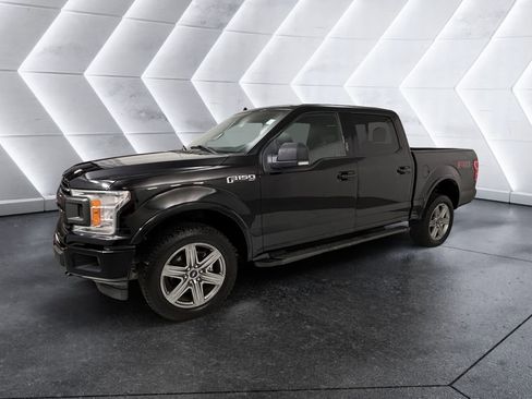 Used 2018 Ford F150 XLT w/ Equipment Group 302A Luxury image 3