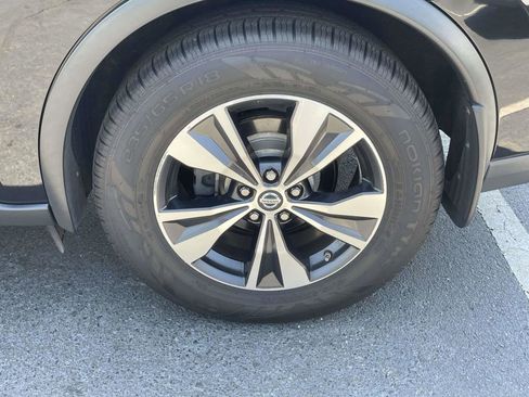 Used 2019 Nissan Murano SV w/ Premium Package AWD/4WD image 28