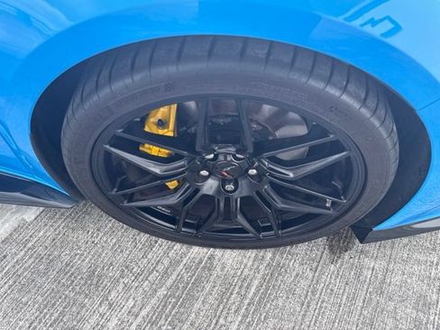 Used 2025 Chevrolet Corvette Z06 RWD image 20