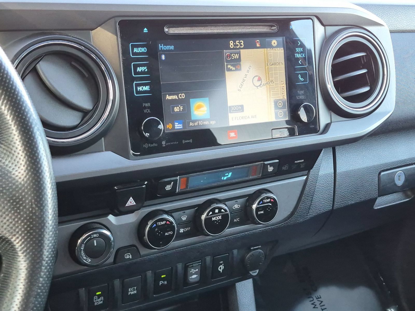 Used 2016 Toyota Tacoma TRD Off-Road AWD/4WD image 24