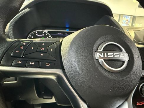 Used 2024 Nissan Sentra SV image 14