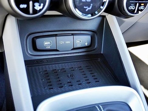 Certified 2026 Hyundai Venue SEL FWD image 29