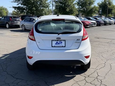Used 2012 Ford Fiesta SE FWD image 5