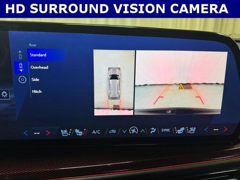 Used 2025 Chevrolet Traverse RS image 26