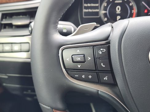 Used 2023 Lexus ES 350 Ultra Luxury image 34