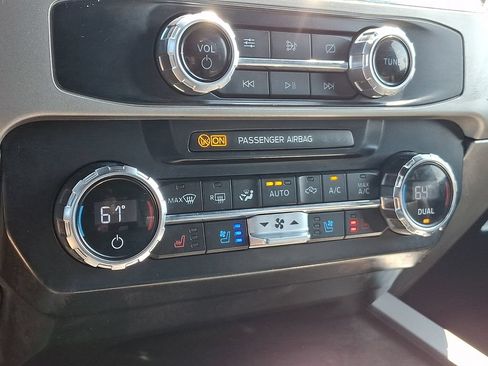 Used 2022 Ford F350 Lariat w/ Lariat Ultimate Package AWD/4WD image 15