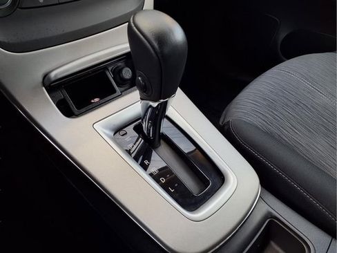 Used 2015 Nissan Sentra SV image 11