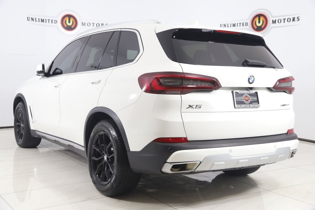 Used 2023 BMW X5 xDrive40i w/ Premium Package AWD/4WD image 4