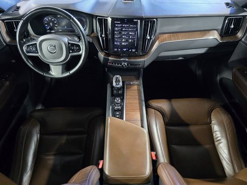 Used 2021 Volvo XC60 T8 Inscription Expression image 30