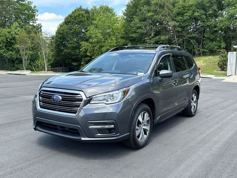 Used 2022 Subaru Ascent Premium w/ Convenience Package AWD/4WD image 3