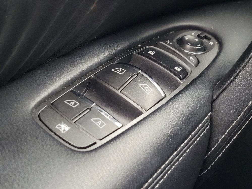Used 2020 Nissan Armada Platinum w/ Captain's Chairs Package AWD/4WD image 27
