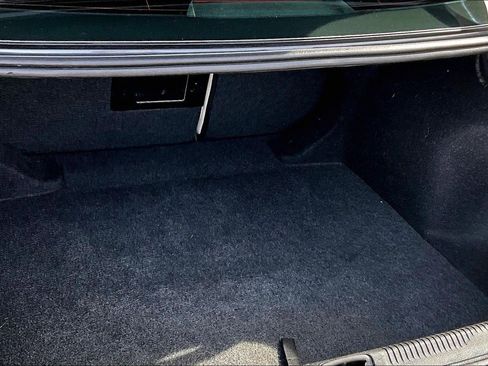 Used 2016 Chrysler 200 Limited w/ Anniversary Edition image 4