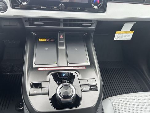 New 2026 Subaru Solterra AWD/4WD image 19