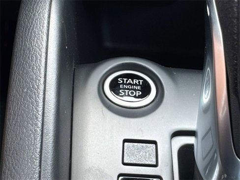 New 2025 Nissan Kicks Play S image 29