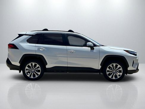 Used 2025 Toyota RAV4 Limited FWD image 4